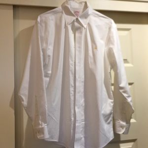 White dress shirt